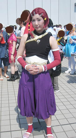 http://file.iori.cosplay-report.com/nakiami002.jpg